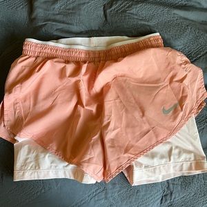 Nike dri fit size Small